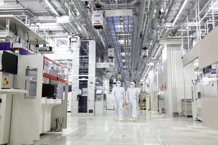 samsung-dat-loi-nhuan-ky-luc-mang-kinh-doanh-chip