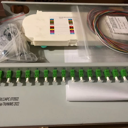 ODF 12FO Indoor Bắt Rack Đầy Đủ Phụ Kiện LC/APC
