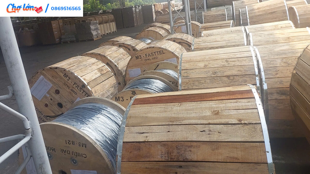 Sản phẩm cáp quang của Fasttel